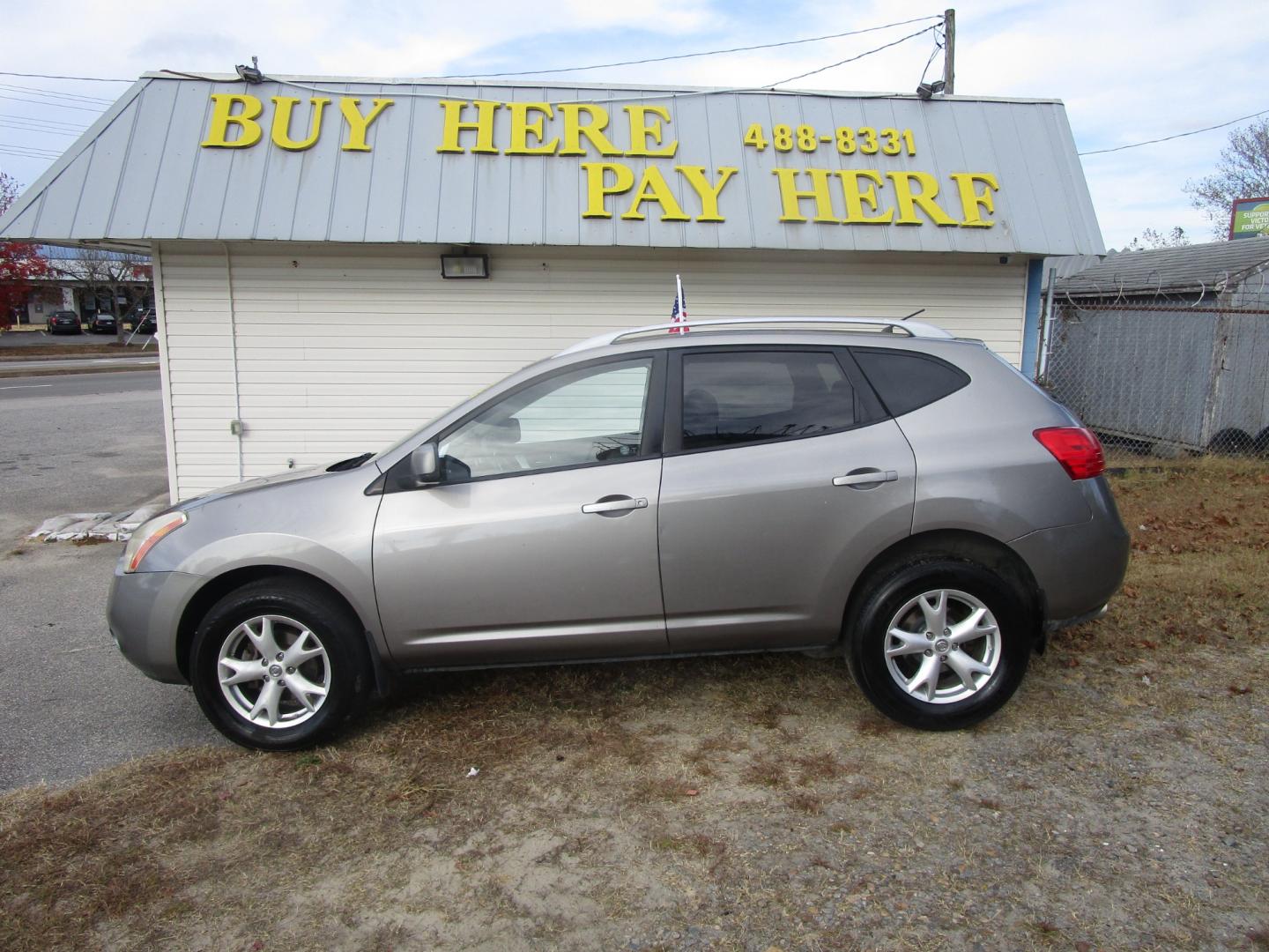 2009 Gray Nissan Rogue (JN8AS58V39W) , Automatic transmission, located at 2553 Airline Blvd, Portsmouth, VA, 23701, (757) 488-8331, 36.813889, -76.357597 - ***VEHICLE TERMS*** Down Payment: $599 Weekly Payment: $95 APR: 23.9% Repayment Terms: 42 Months *** CALL 757-488-8331 TO SCHEDULE YOUR APPOINTMENT TODAY AND GET PRE-APPROVED RIGHT OVER THE PHONE*** - Photo#0